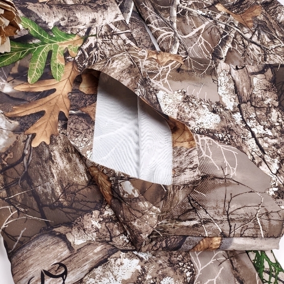 New Magellan Outdoors Women's Camouflaged Pants Size Small 4 - 6 - Picture 10 of 15